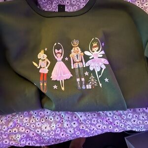SHEIN Green Nutcracker Ballet Sweatshirt